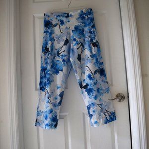 Bryn Walker Women’s Fioro Cotton Print Blue Capri pants